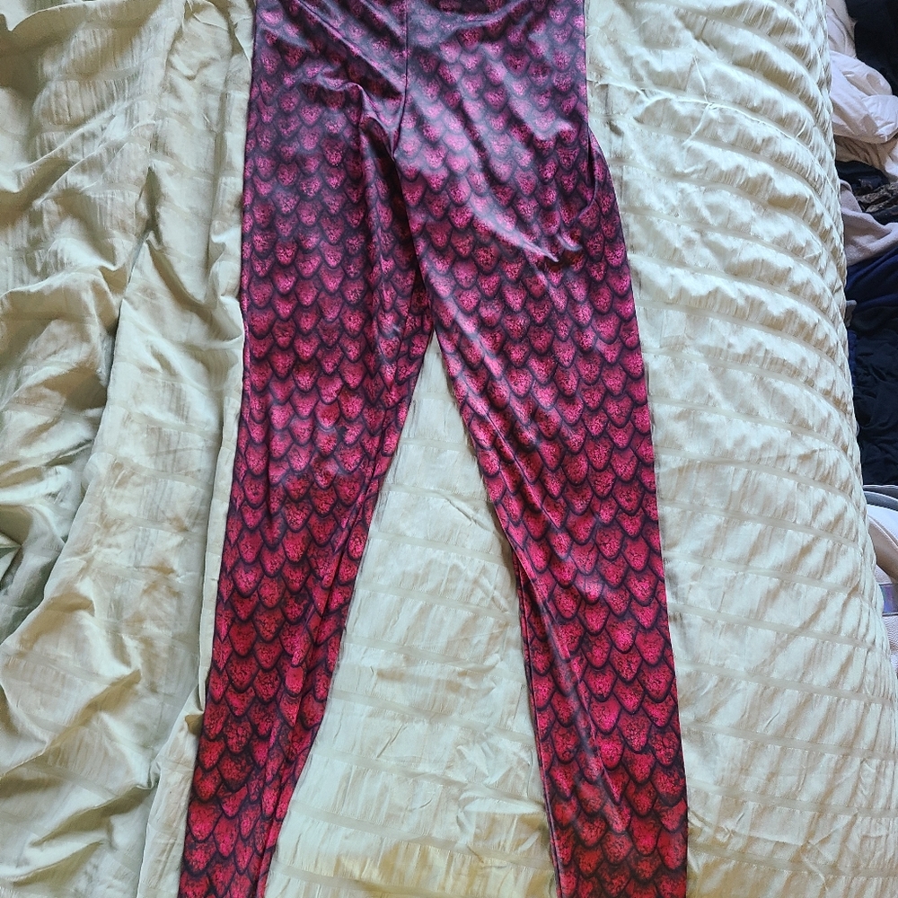 Blackmilk Drogon limited leggings
